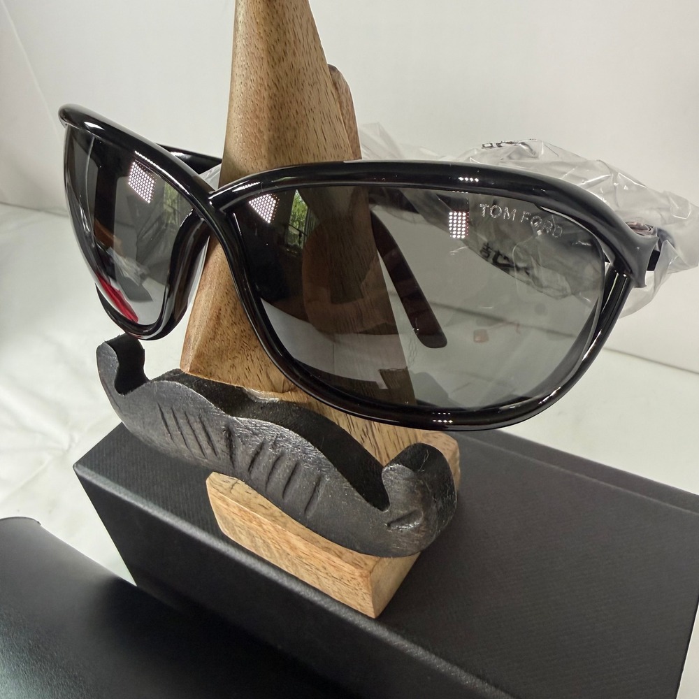Tom Ford Fernanda TF1069 01A Black Butterfly Sunglasses Made in Italy NEW - Picture 4 of 15